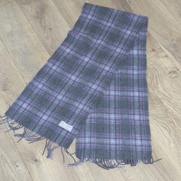 Joseph Abboud Accessories - Joseph Abboud 70% Wool And 30% cashmere plaid scarf